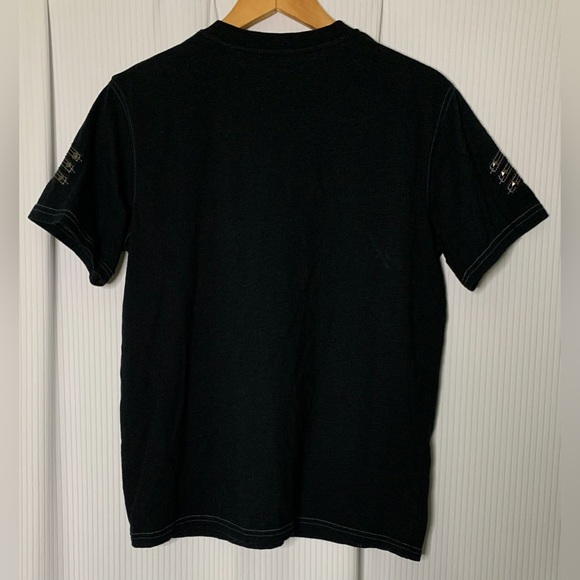 Vertical Sport - Black T-shirt With Unique Graphic And Detailing - Medium - Picture 2 of 6